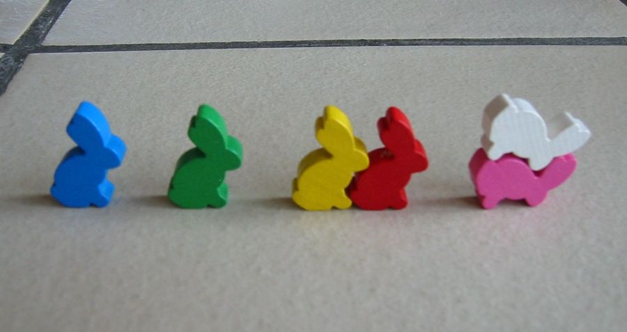 Conejos de puntuación de diferentes colores